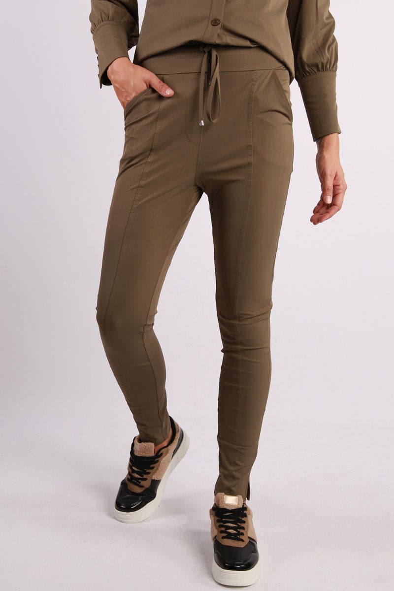 Ambika travel top broek